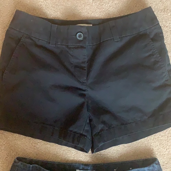LOFT Women’s size 0 shorts. Excellent condition - Picture 2 of 5